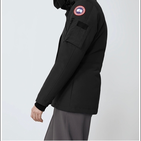 Canada Goose Montebello Parka - Picture 2 of 5
